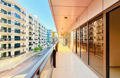 Apartment - 3 Bedrooms - 3 Bathrooms for rent in Golden Sands 9 - Al Mankhool - Bur Dubai - Dubai