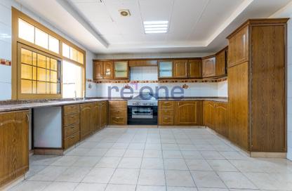 Townhouse - 5 Bedrooms - 6 Bathrooms for rent in Jumeirah 1 - Jumeirah - Dubai