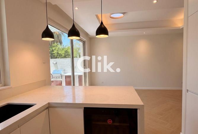 120670330 - Property Image 3