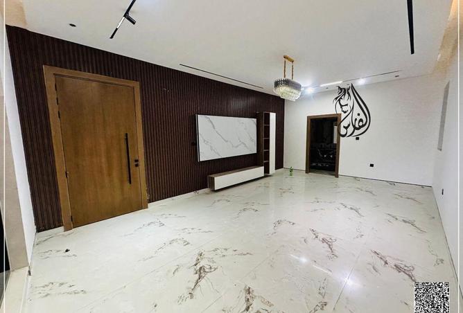 83227207 - Property Image 2