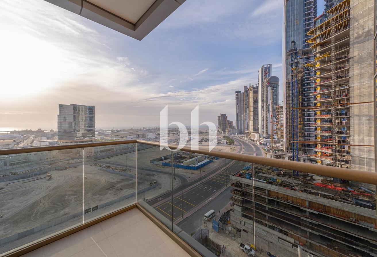 Brand New | Pool and Partial Sea View | Vacant photo 11