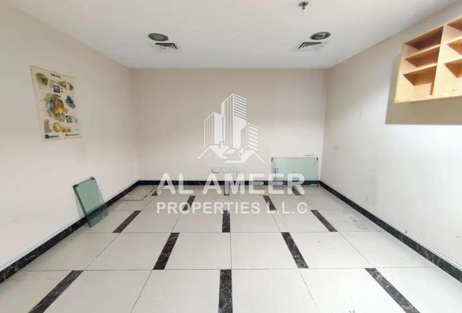 87053068 - صورة العقار 3