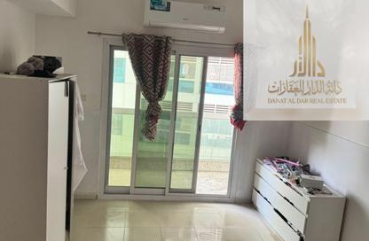 Apartment - 1 Bedroom - 2 Bathrooms for sale in Tower A3 - Ajman Pearl Towers - Ajman Downtown - Ajman