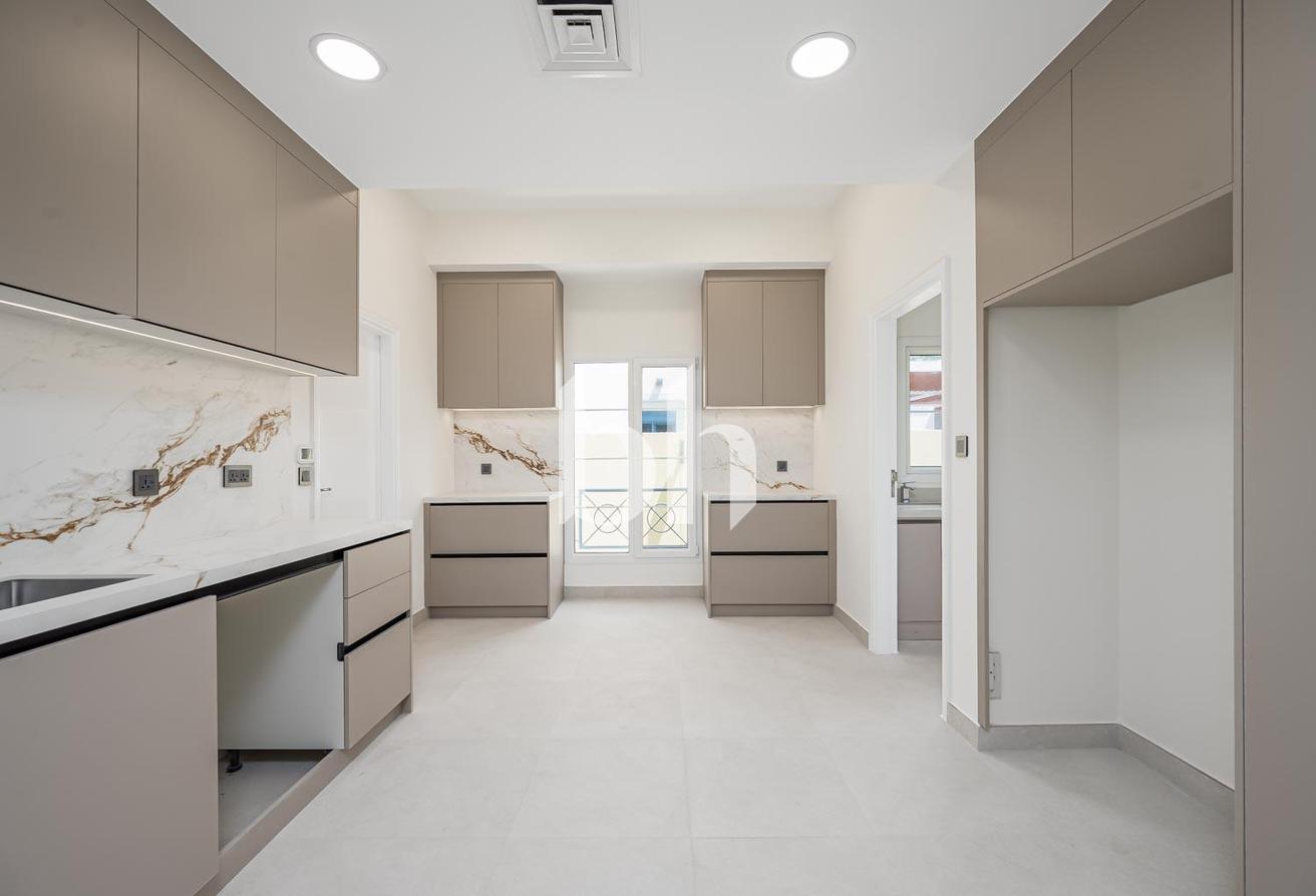 Bespoke Upgrades | Bagno Design | Prime Location photo 4