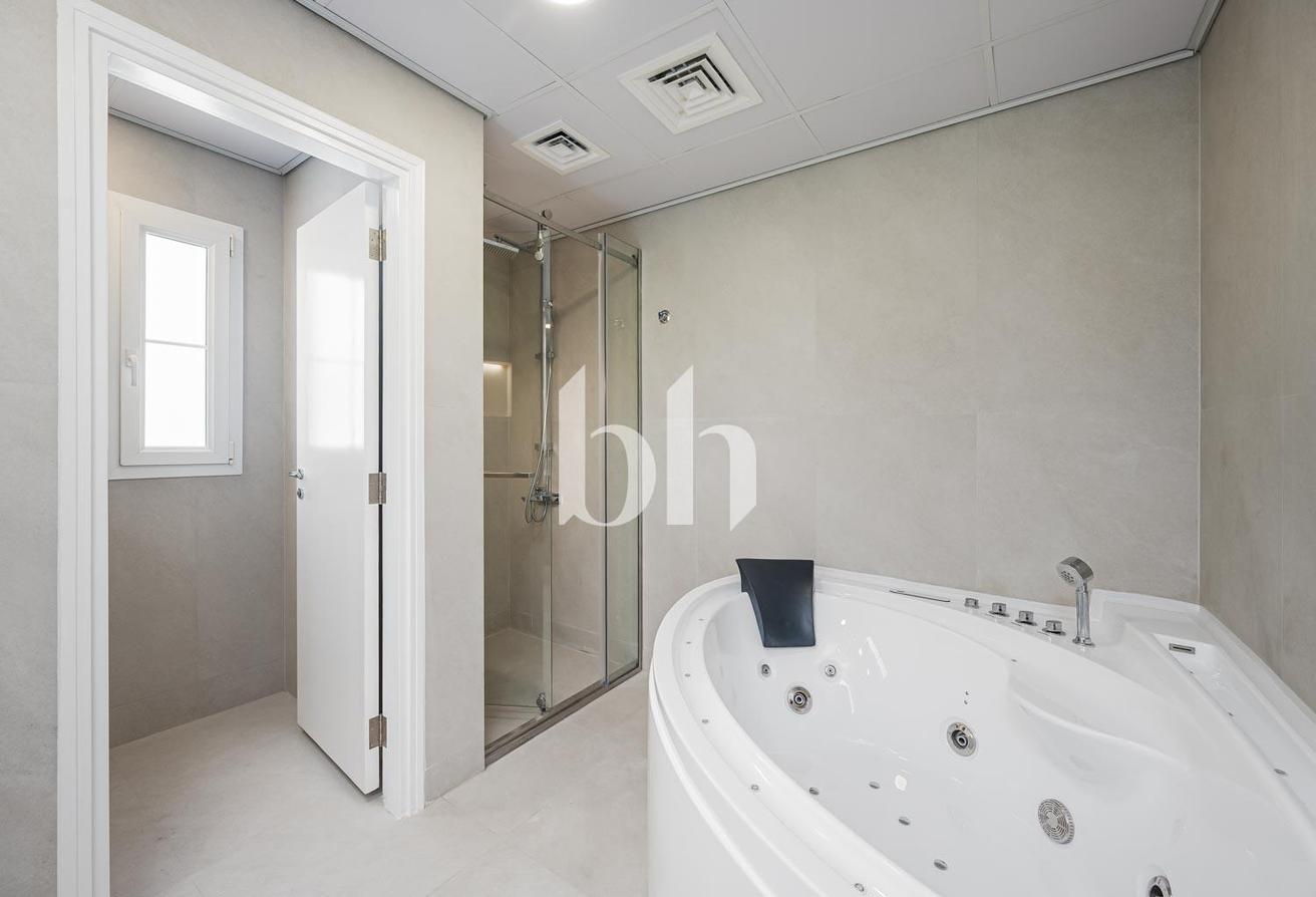 Bespoke Upgrades | Bagno Design | Prime Location photo 15