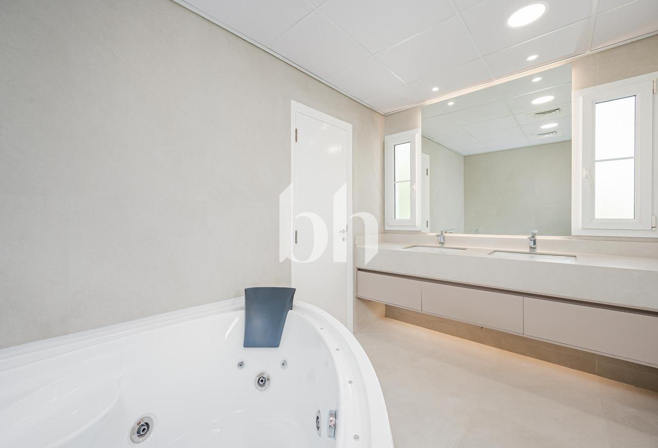 Bespoke Upgrades | Bagno Design | Prime Location photo 16