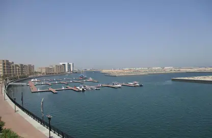 شقة - غرفة نوم - 2 حمامات للبيع في 12B البحيرة - لاجون - ميناء العرب - راس الخيمة - رأس الخيمة