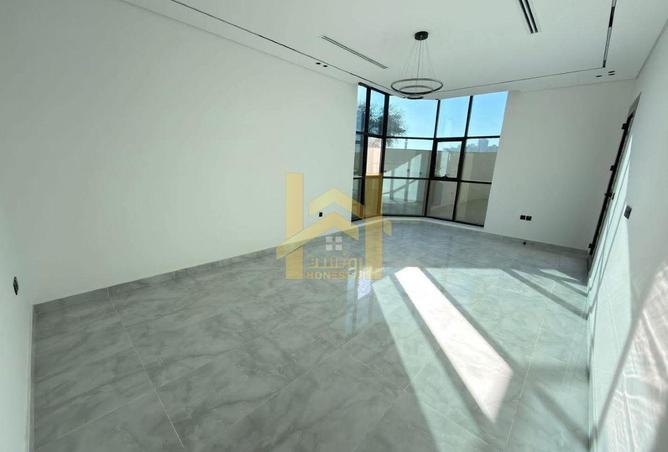 77368329 - Property Image 3