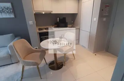 شقة - غرفة نوم - 1 حمام للايجار في برج زادا - الخليج التجاري - دبي