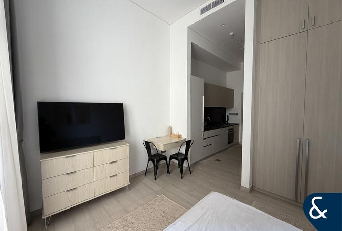 Furnished | Ellington Studio | Available Now photo 3