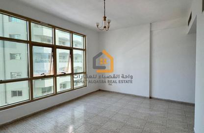 Apartment - 1 Bedroom - 4 Bathrooms for rent in Dar Al Majaz - Jamal Abdul Nasser Street - Al Majaz - Sharjah