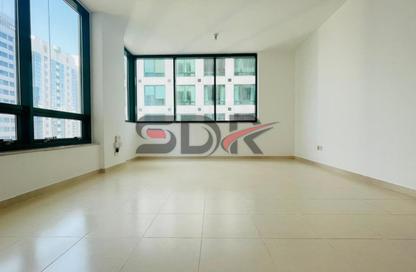 Apartment - 2 Bedrooms - 2 Bathrooms for rent in Hamdan Street - Abu Dhabi Apartment - 2 Bedrooms - 2 Bathrooms for rent in Hamdan Street - Abu Dhabi