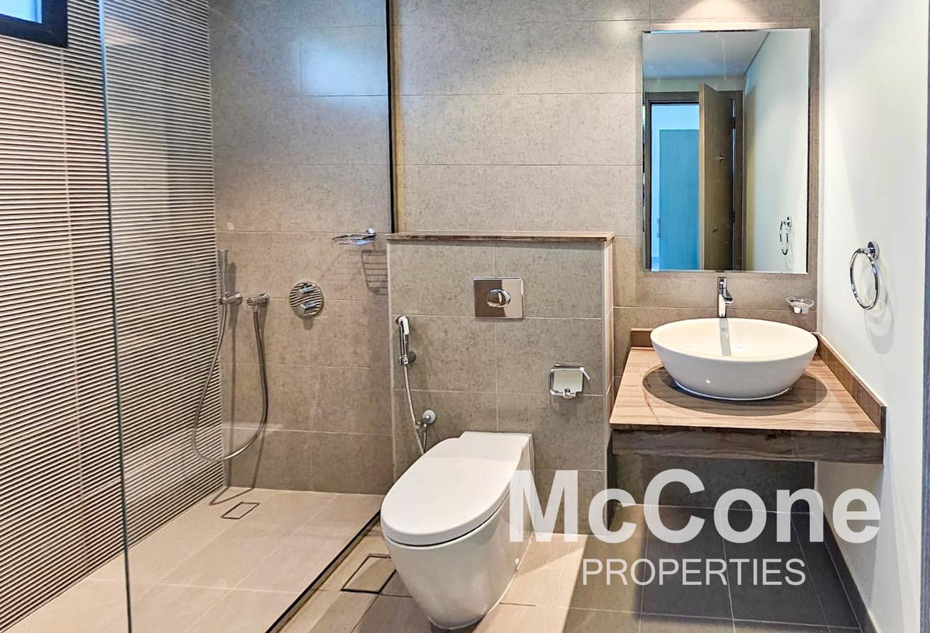Park Access | Immaculate Condition | Good Layout photo 14