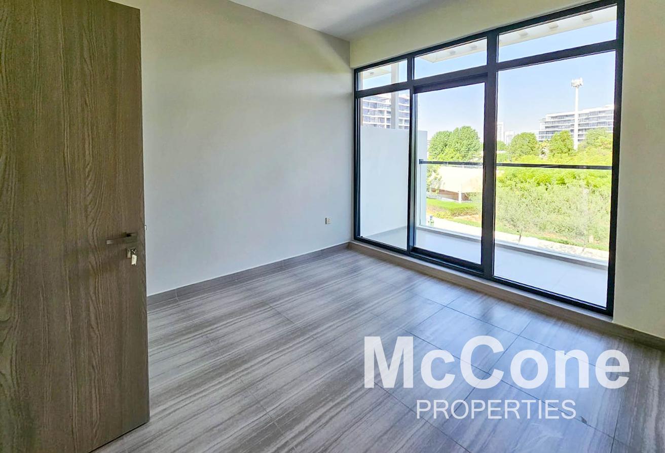 Park Access | Immaculate Condition | Good Layout photo 9