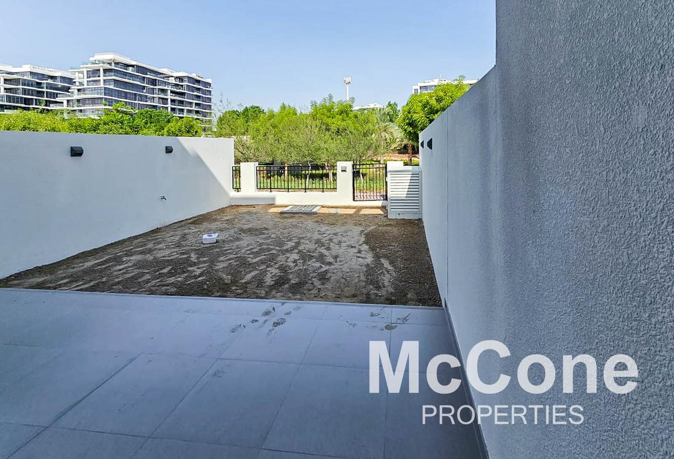 Park Access | Immaculate Condition | Good Layout photo 17