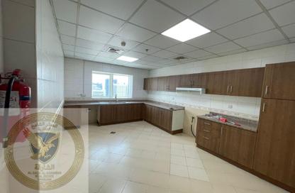 Apartment - 3 Bedrooms - 5 Bathrooms for rent in Al Majaz 1 - Al Majaz - Sharjah Apartment - 3 Bedrooms - 5 Bathrooms for rent in Al Majaz 1 - Al Majaz - Sharjah