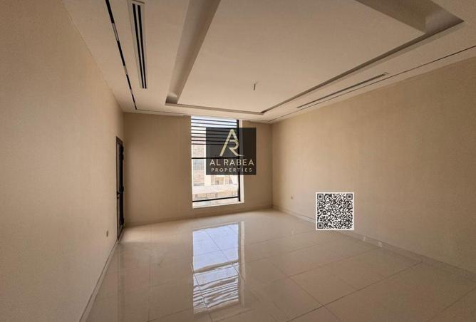 99117445 - Property Image 3