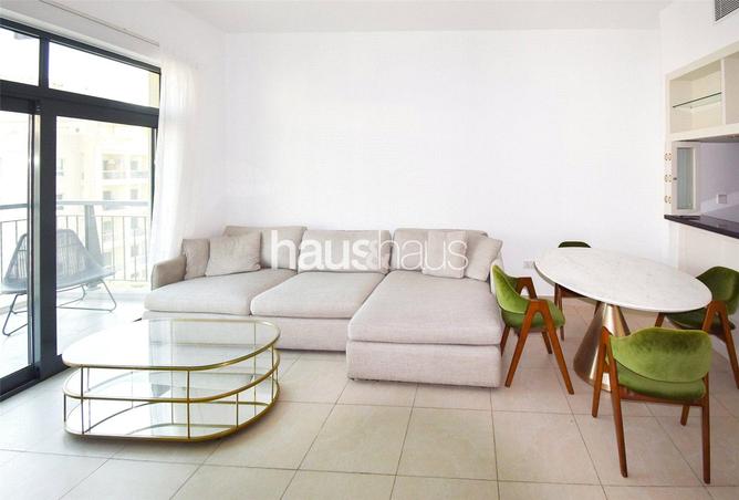 60520458 - Property Image 2