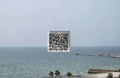 شقة - 2 غرف نوم - 3 حمامات للايجار في مساكن كورنيش عجمان - طريق كورنيش عجمان - عجمان