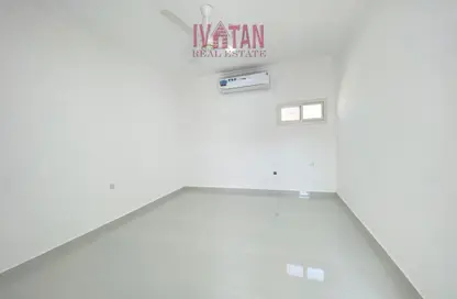 فيلا - 2 غرف نوم - 1 حمام للايجار في الرفاع - رأس الخيمة