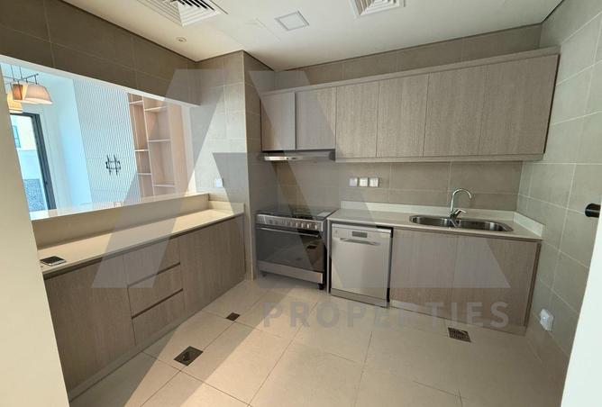 136575858 - Property Image 3