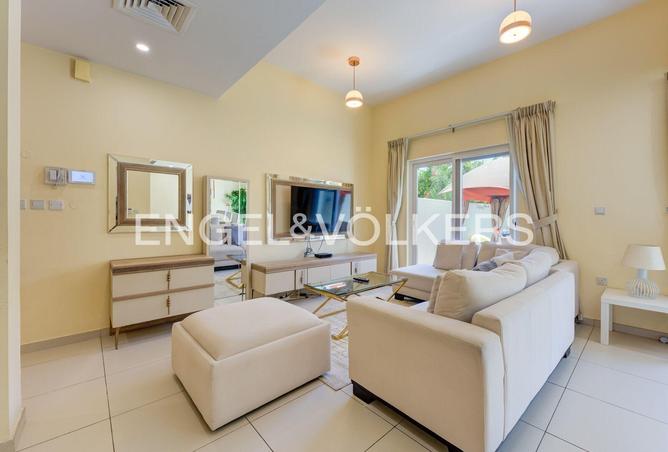 76978211 - Property Image 2