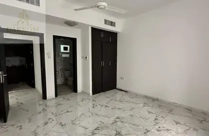 Apartment - 1 Bedroom - 2 Bathrooms for rent in Al Rashidiya Towers - Al Rashidiya - Ajman Downtown - Ajman