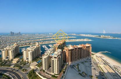 Apartment - 1 Bedroom - 2 Bathrooms for rent in The Palm Tower - Palm Jumeirah - Dubai
