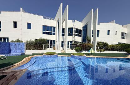 Villa - 4 - 5 for rent in Jumeirah 1 Villas - Jumeirah 1 - Jumeirah - Dubai Villa - 4 - 5 for rent in Jumeirah 1 Villas - Jumeirah 1 - Jumeirah - Dubai
