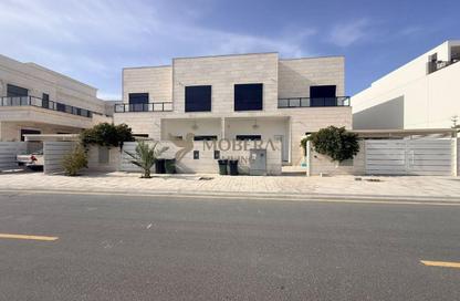 Villa - 5 Bedrooms - 6 Bathrooms for rent in Nad Al Sheba 1 - Nad Al Sheba - Dubai