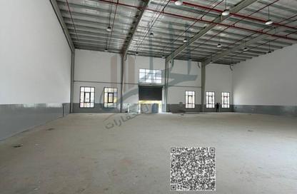 Warehouse - Studio - 4 Bathrooms for rent in Umm Al Thuoob - Umm Al Quwain
