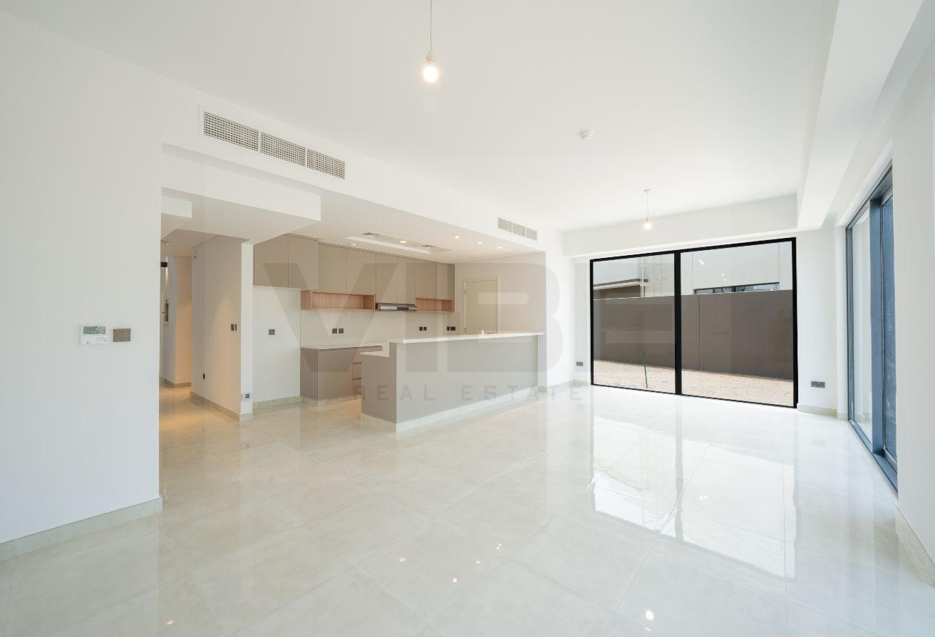 3 bed + maids room I Prime pool view