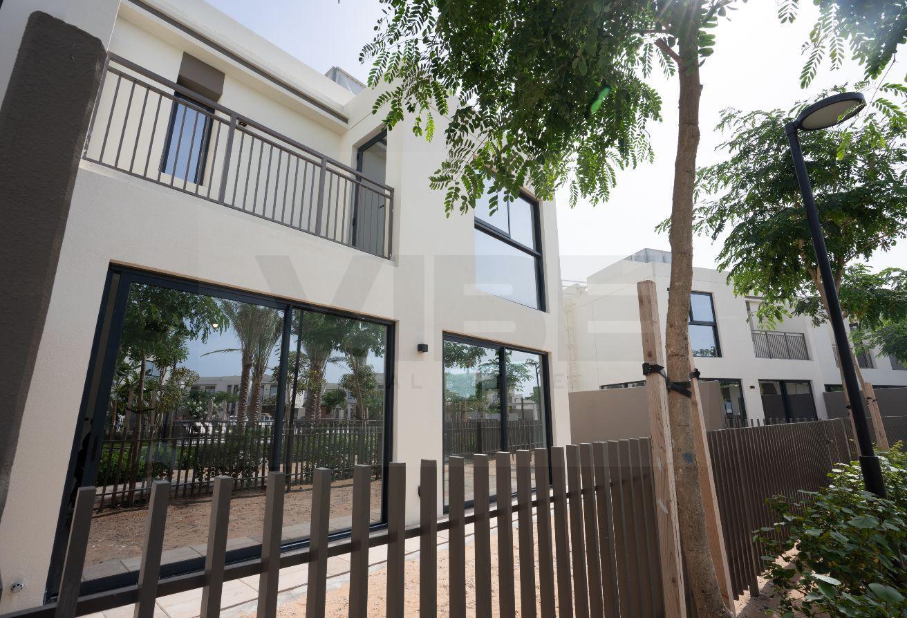 3 bed + maids room I Prime pool view