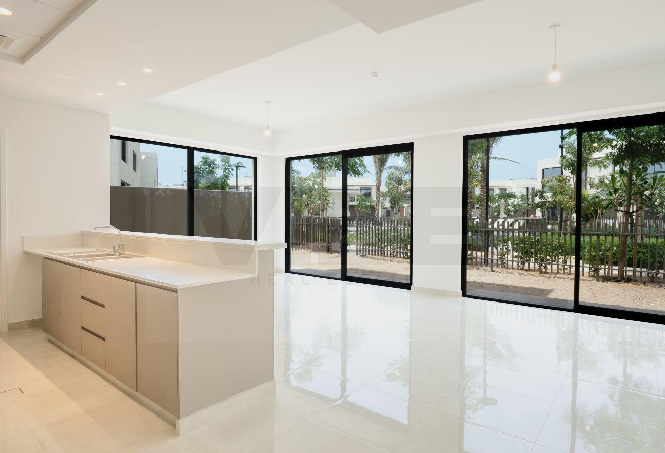 3 bed + maids room I Prime pool view