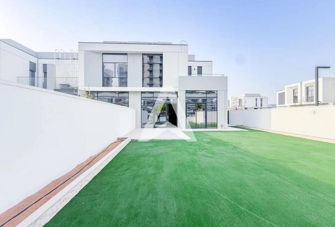 68271289 - Property Image 2