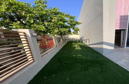 Townhouse - 1 - 2 for rent in Rukan 3 - Rukan - Dubai