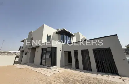 تاون هاوس - 4 غرف نوم - 5 حمامات للبيع في تاون هاوس قرية جبل علي - قرية جبل علي - جبل علي - دبي