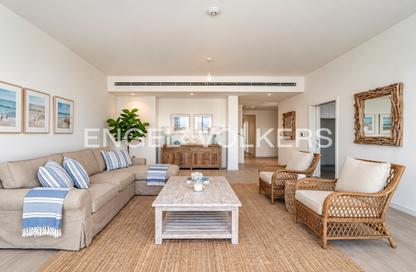 Townhouse - 4 - 5 for sale in Jebel Ali Village Townhouses - Jebel Ali Village - Jebel Ali - Dubai