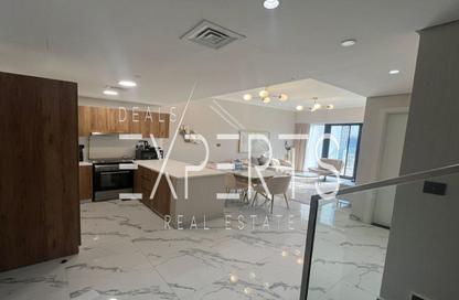 Apartment - 3 Bedrooms - 3 Bathrooms for rent in Al Maryah Vista - Al Maryah Island - Abu Dhabi