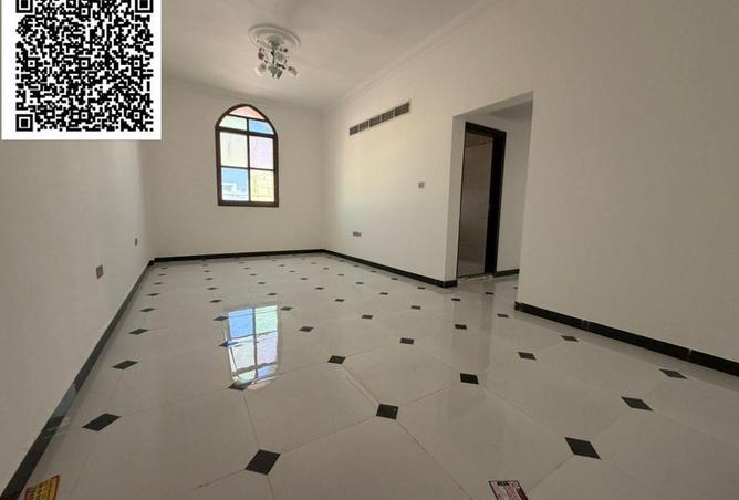 87449281 - Property Image 2