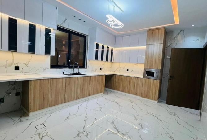 107285650 - Property Image 3