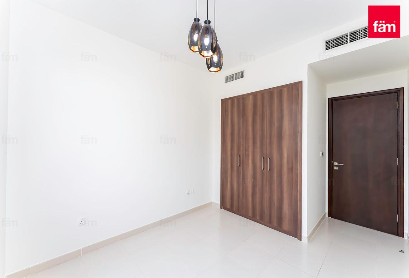 3br Type A End Unit Single Row Vacant Park Behind photo 17