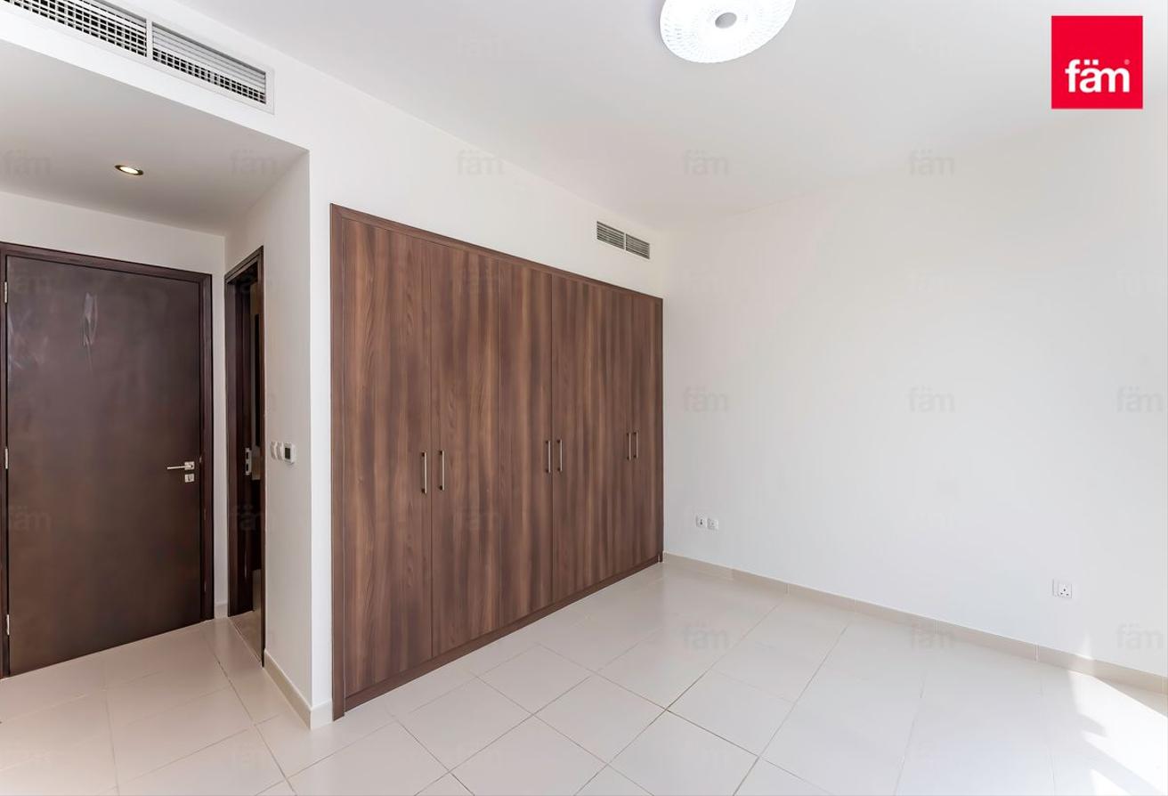 3br Type A End Unit Single Row Vacant Park Behind photo 16