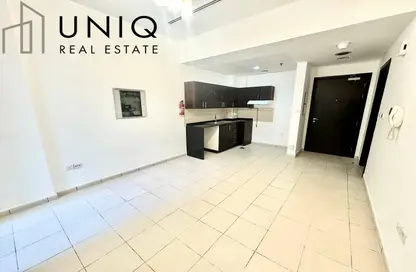 Apartment - 1 Bedroom - 2 Bathrooms for rent in Seasons Community - District 15 - Jumeirah Village Circle - Dubai