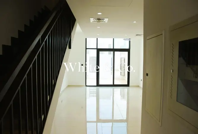 102414653 - Property Image 2