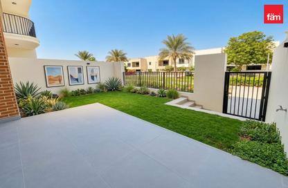 Apartment - 3 - 3 for rent in The Mayfair - Town Square - Dubai