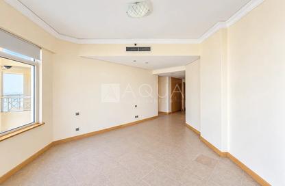 Apartment - 2 - 3 for rent in Al Nabat - Shoreline Apartments - Palm Jumeirah - Dubai