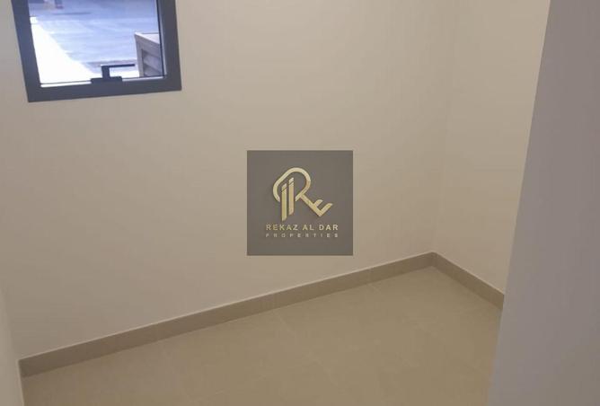 137870702 - Property Image 3