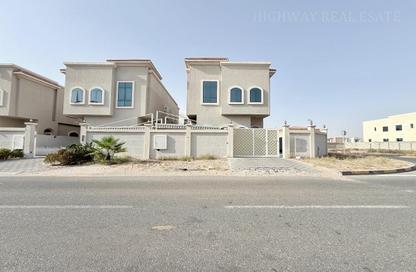 Villa - 4 Bedrooms - 6 Bathrooms for rent in Hoshi 2 - Hoshi - Al Badie - Sharjah