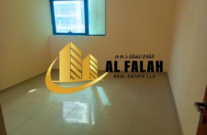 شقة - غرفة نوم - 1 حمام للايجار في شارع التعاون الجديد - التعاون - الشارقة
